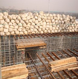 搭拆方便安quan可靠，碗扣式鋼管腳手架有訣竅