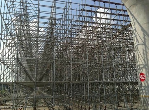 【蘇州腳手架搭拆廠家】每一道工程都是那么的嚴密！